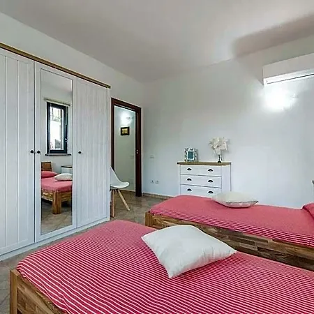 Amazing Detached Villa Near Stintino فندق ستينتينو